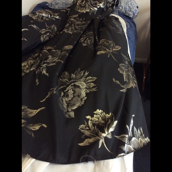 Prom or MOB Gown - Picture 16 of 16